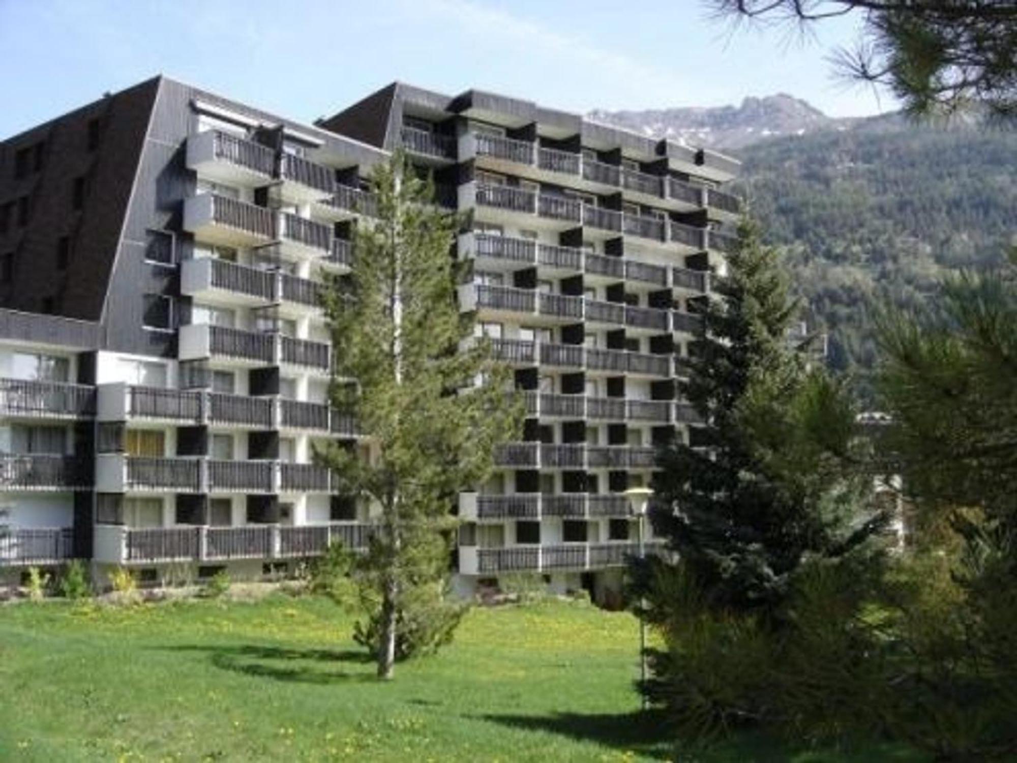 Appartement 3 Pieces, 6 Couchages A La Salle-Les-Alpes, Proche Pistes, Balcon Et Terrasse - Fr-1-330F-41 Serre Chevalier Exteriör bild